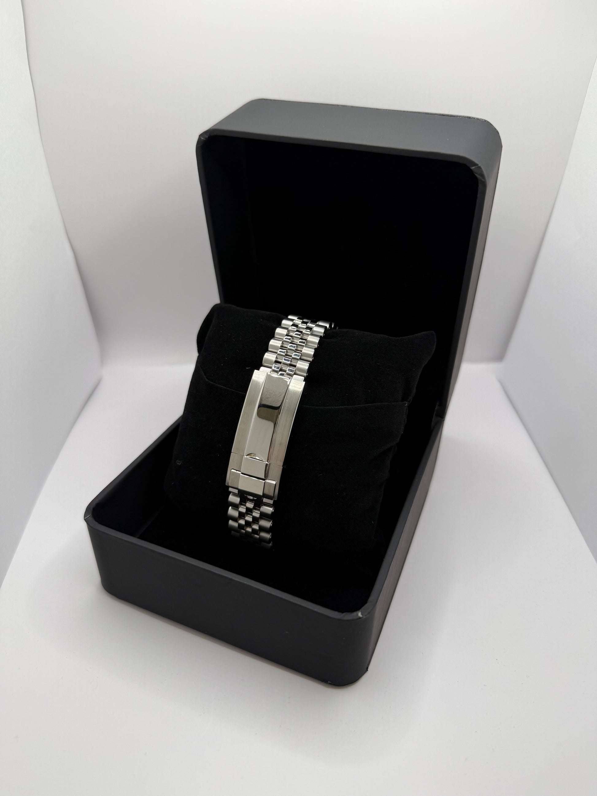 Seiko Arabic Olive Green Dial Mod